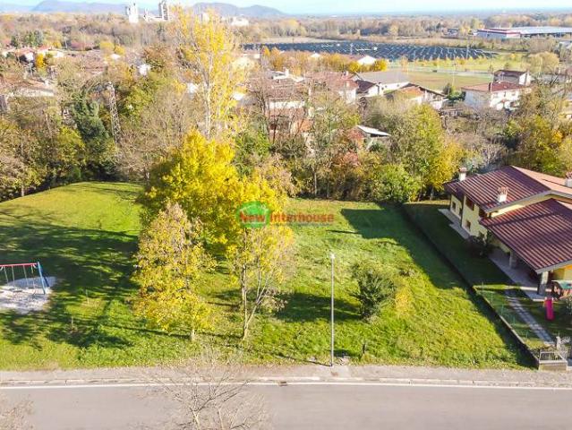 Terreno in vendita a Fratta, Maniago