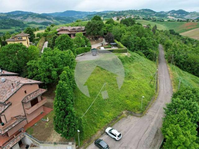 Terreno in vendita a Unione dei comuni del Distretto Ceramico, Maranello
