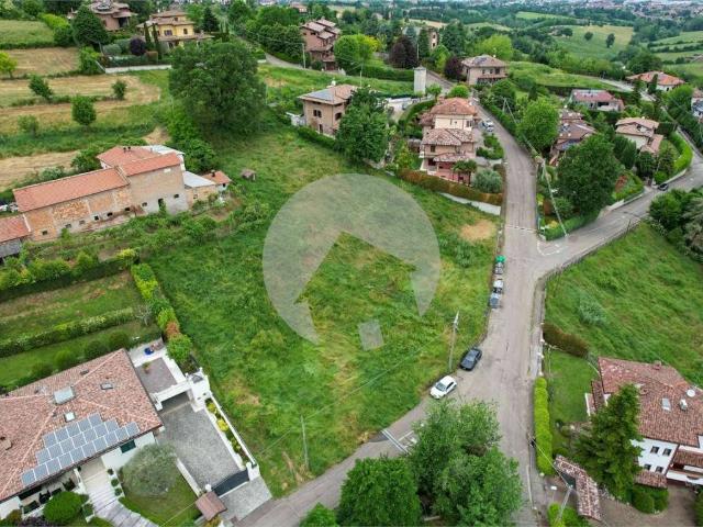 Terreno in vendita a Unione dei comuni del Distretto Ceramico, Maranello