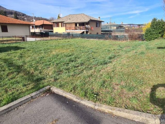 Terreno in vendita a Comunità Montana del Piambello, Marchirolo