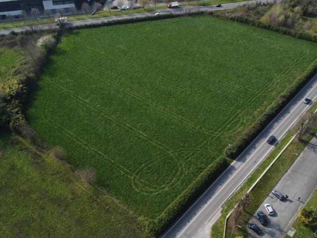 Terreno in vendita a Mariano Comense, Lombardia