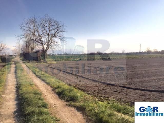 Terreno in vendita a Marigliano, Campania