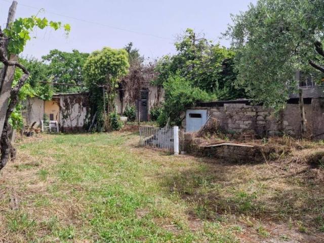 Terreno in vendita a Sassone, Roma Capitale