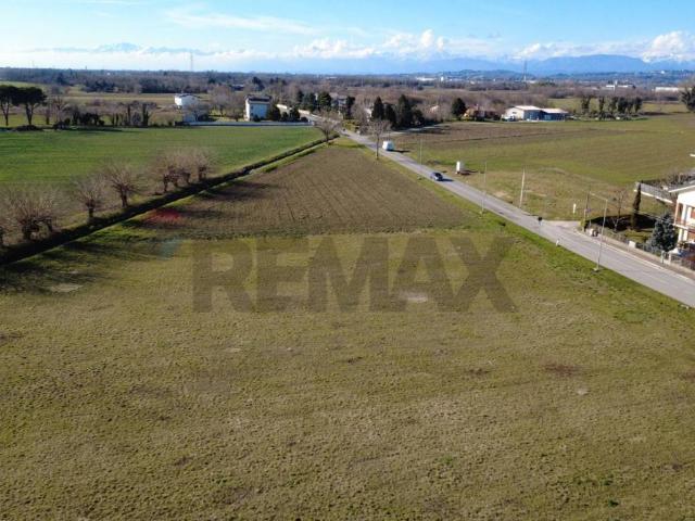 Terreno in vendita a Martignacco, Friuli-Venezia Giulia