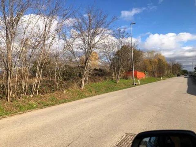 Terreno in vendita a Martignacco, Friuli-Venezia Giulia