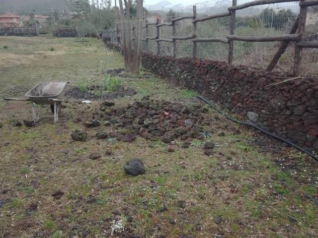 Terreno in vendita a Mascalucia, Catania