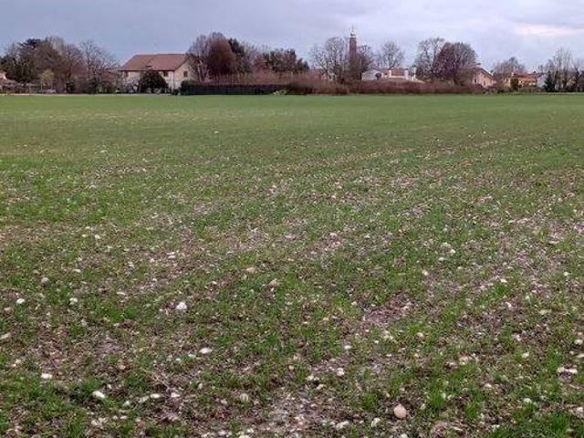 Terreno in vendita a Maserada Sul Piave, Veneto