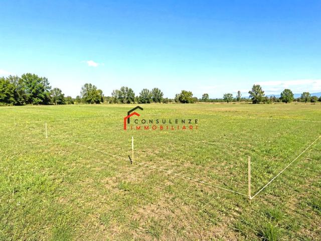 Terreno in vendita a Maserada Sul Piave, Veneto