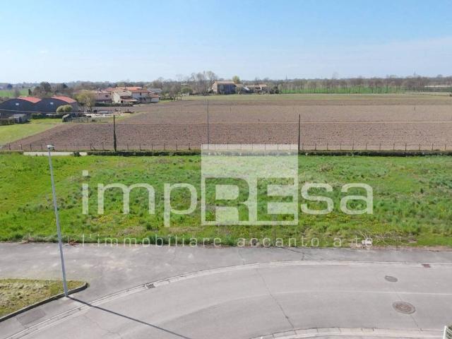 Terreno in vendita a Maserada Sul Piave, Veneto