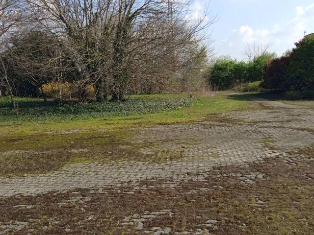 Terreno in vendita a Massalengo, Lombardia