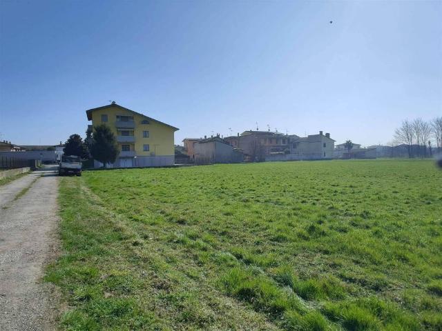 Terreno in vendita a Massalengo, Lombardia