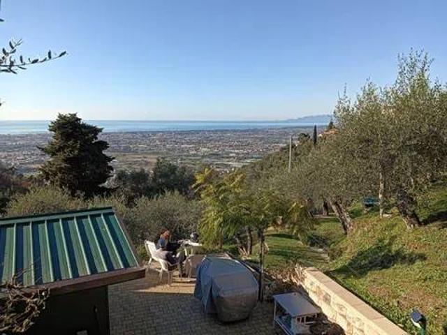 Terreno in vendita a Massarosa, Toscana