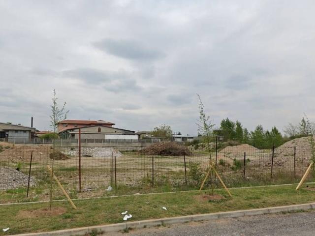 Terreno in vendita a Meda, Lombardia