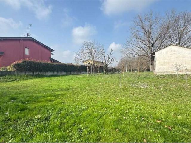 Terreno in vendita a Medesano