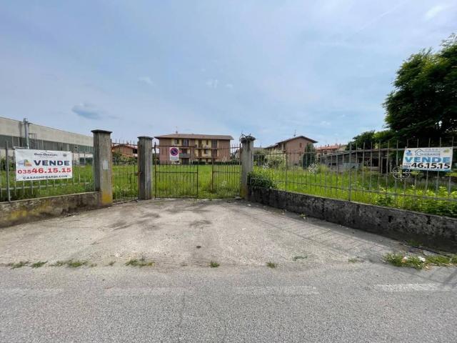 Terreno in vendita a Medolago, Lombardia