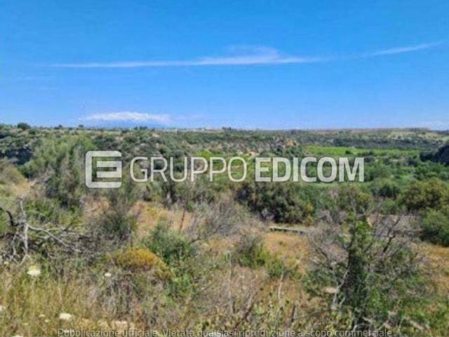 Terreno in vendita a Melilli, Sicilia