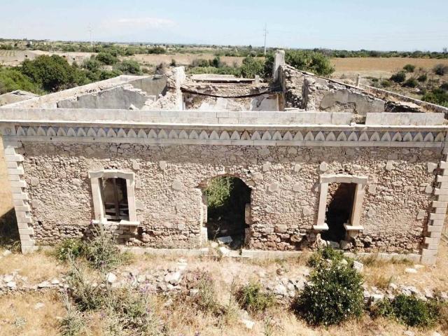 Terreno in vendita a Melilli, Sicilia
