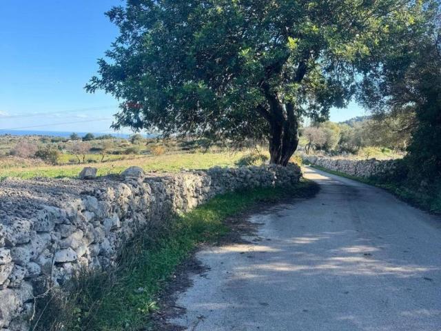 Terreno in vendita a Melilli, Sicilia