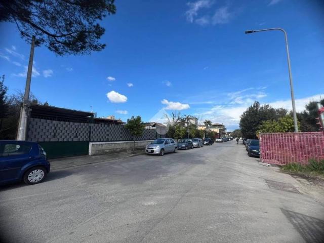 Terreno in vendita a Melito Di Napoli, Campania