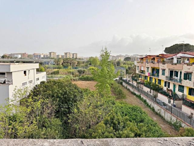 Terreno in vendita a Melito Di Napoli, Campania