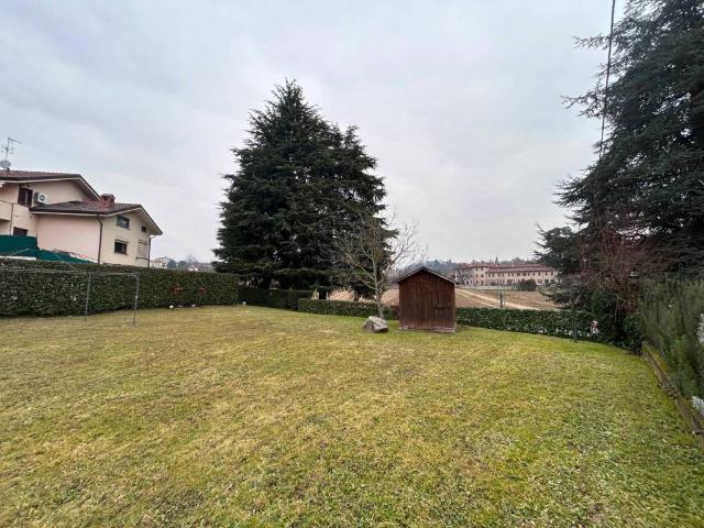 Terreno in vendita a Pagnano, Merate