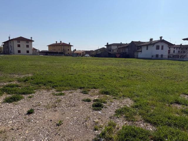 Terreno in vendita a Mereto Di Tomba, Friuli-Venezia Giulia