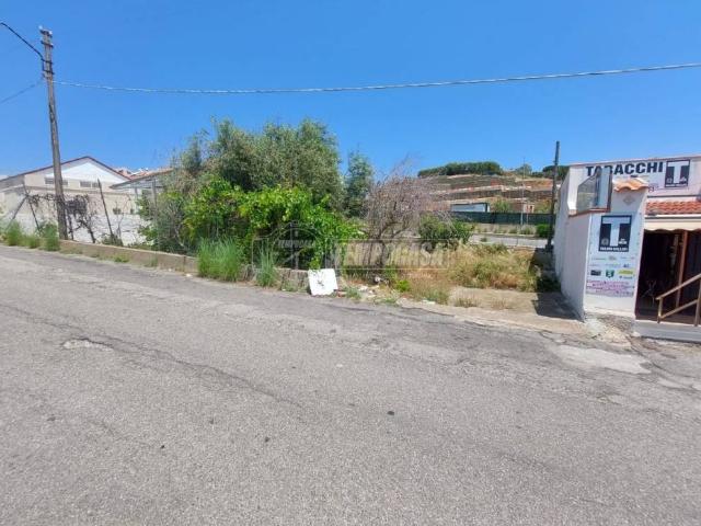 Terreno in vendita a Sperone, Messina