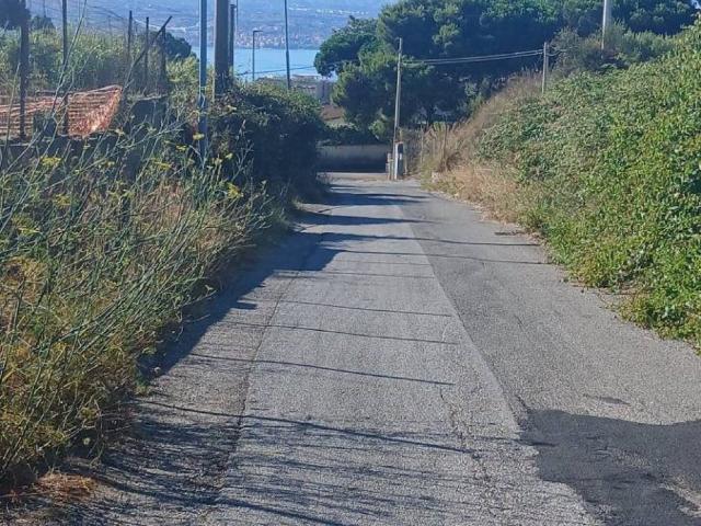 Terreno in vendita a Sperone, Messina