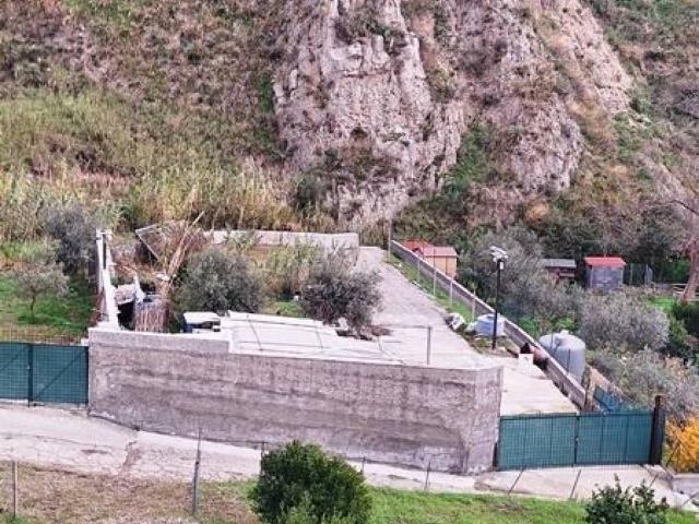Terreno in vendita a Briga Marina, Messina