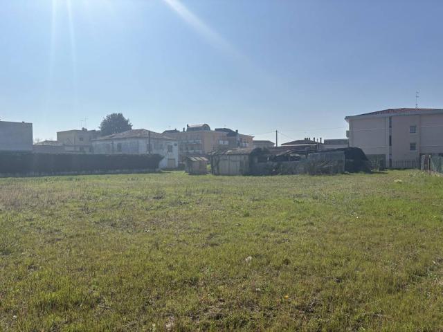 Terreno in vendita a Mestrino, Veneto