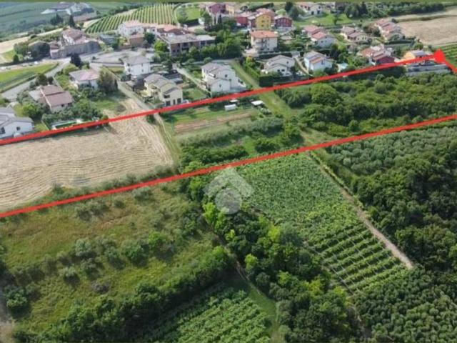 Terreno in vendita a Mezzane Di Sotto, Veneto