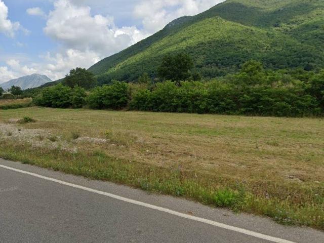 Terreno in vendita a Tora, Campania