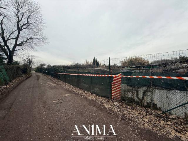 Terreno in vendita a Municipio 9, Milano