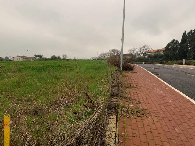 Terreno in vendita a Ca' Rastelli, Misano Adriatico