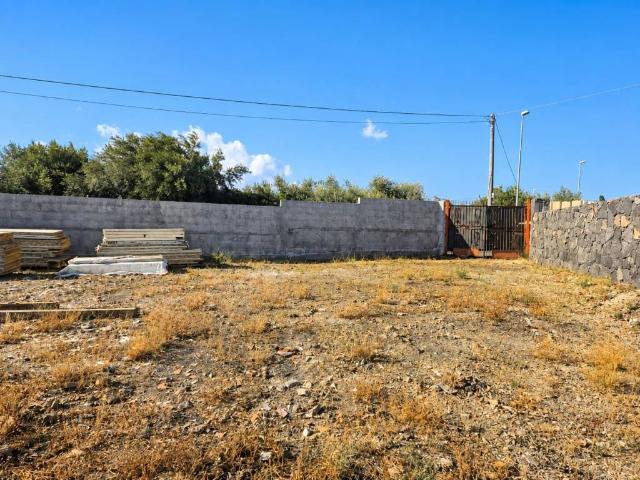 Terreno in vendita a Misterbianco, Sicilia