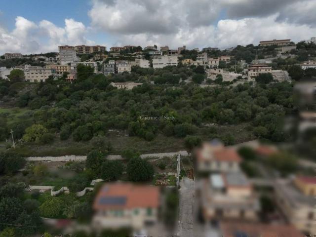 Terreno in vendita a Modica Alta, Modica