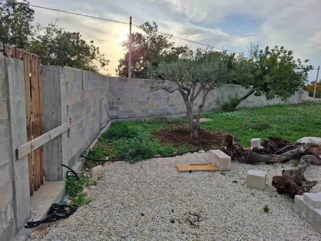 Terreno in vendita a Modica, Ragusa