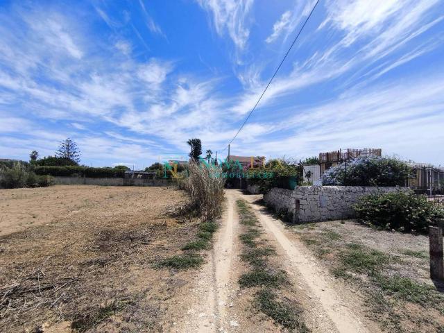Terreno in vendita a Marina di Modica, Marina Di Modica