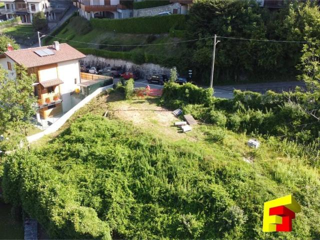 Terreno in vendita a Moggio, Lombardia