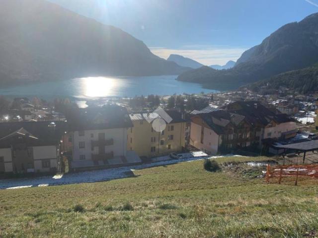 Terreno in vendita a Comunità della Paganella, Molveno
