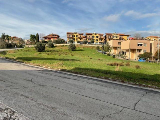 Terreno in vendita a Cento Croci, Marche