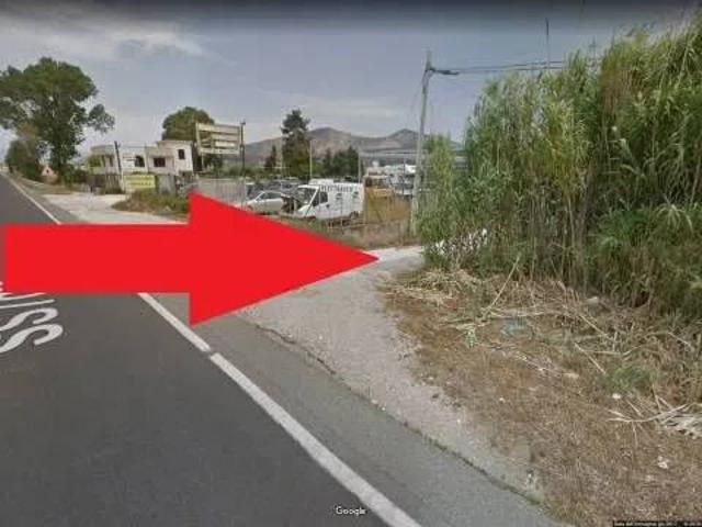 Terreno in vendita a Mondragone, Campania