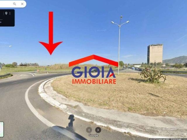 Terreno in vendita a Mondragone, Campania