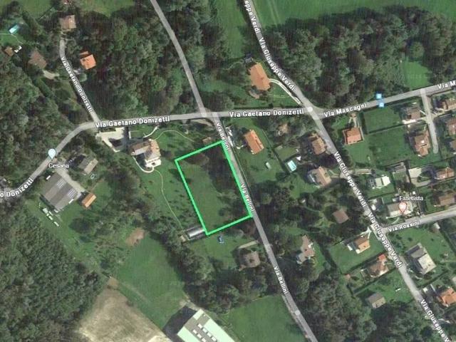 Terreno in vendita a Monguzzo, Lombardia