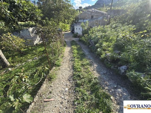 Terreno in vendita a Pezzingoli, Monreale