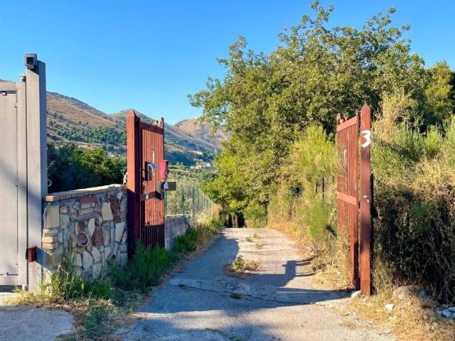 Terreno in vendita a Monreale, Sicilia