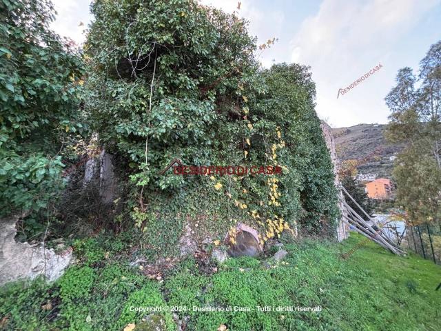 Terreno in vendita a Villaggio Santa Rosalia, Monreale