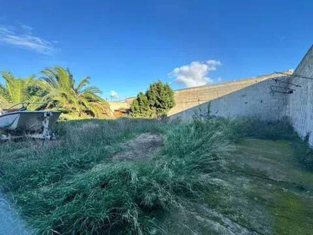 Terreno in vendita a Monserrato, Sardigna/Sardegna
