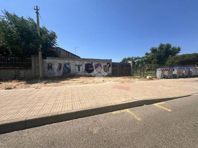 Terreno in vendita a Monserrato, Sardigna/Sardegna