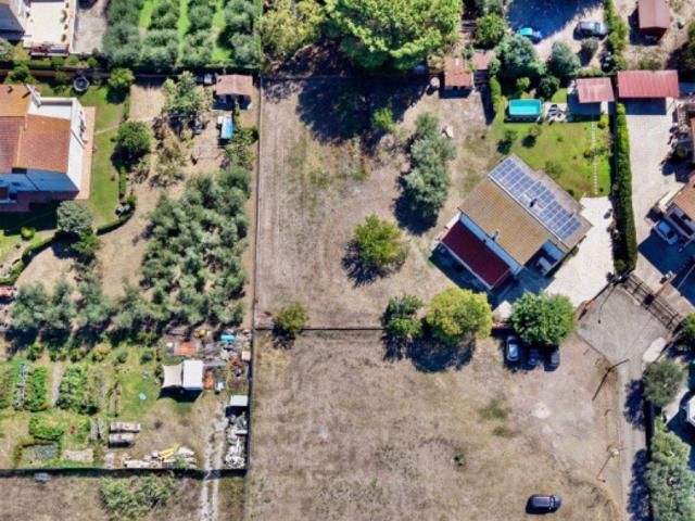 Terreno in vendita a Pescia Romana, Montalto di Castro